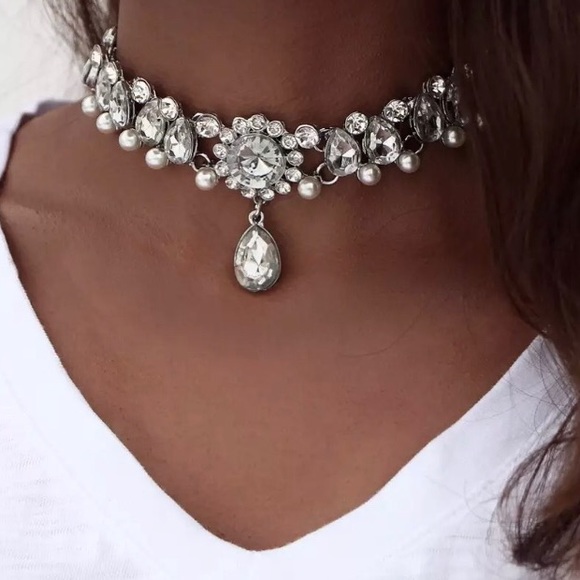 NEW!💙💎RHINESTONE & PEARL LOOK CHOKER!💎💙LOVELY! - Picture 3 of 8